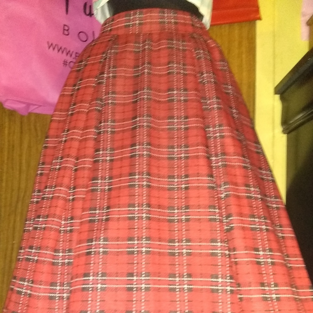 🐺3 for $$33🐺 Plaid midi skirt xs, rockabilly
